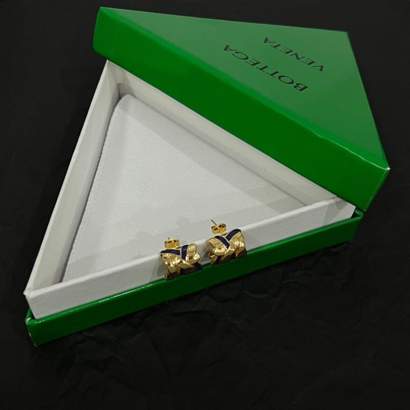 Bo*te*ga venenta earrings